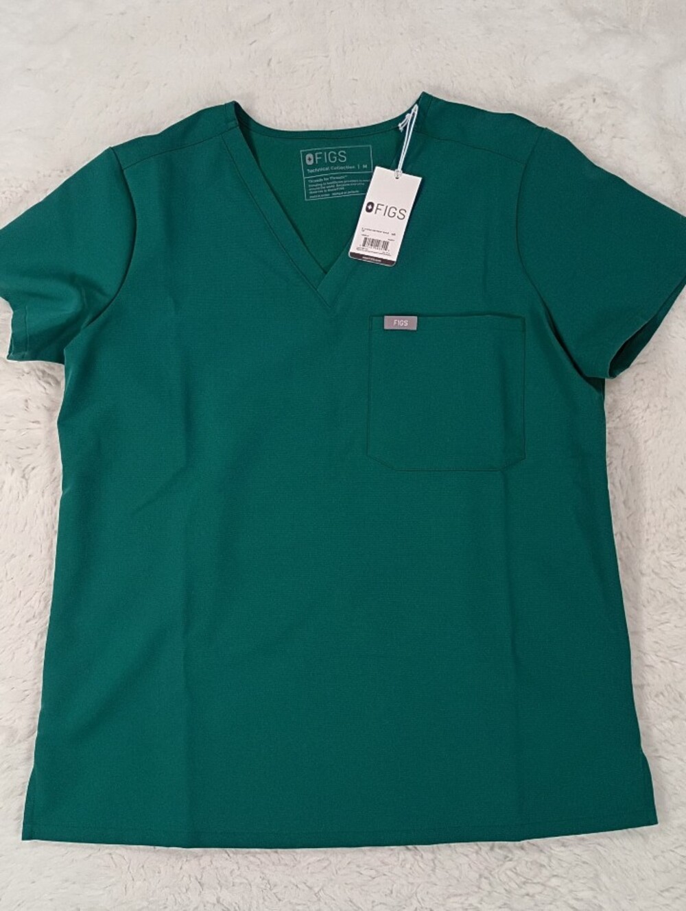 FIGS Catarina 1-Pocket Scrub Top Hunter Green Size Medium NWT